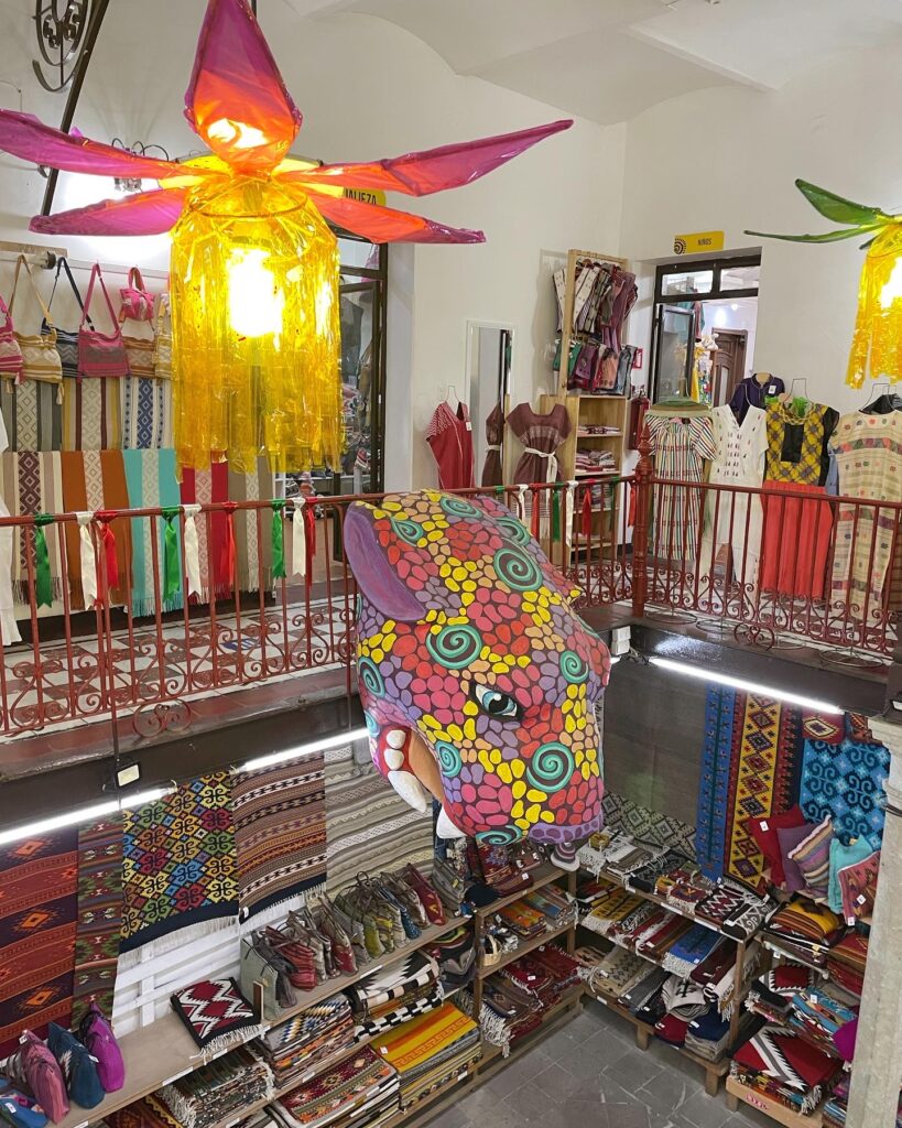 Alebrije and artisan goods shopping in Oaxaca