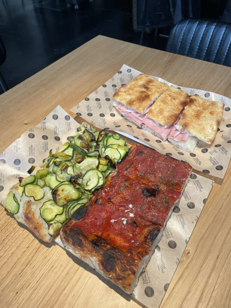 Pizza al Taglio in Mercado Centrale